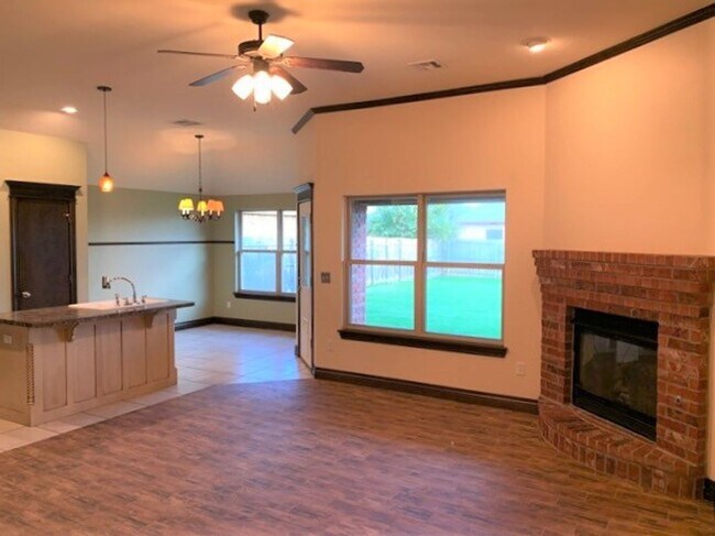 Foto del edificio - 3036 NW 191st Terrace