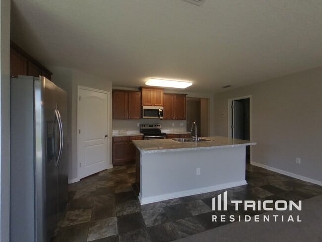 Foto del edificio - 2072 Pebble Point Dr