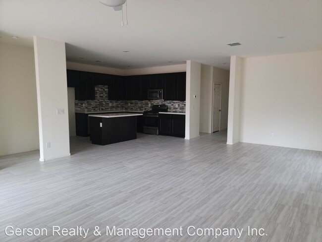 Building Photo - 3 br, 2 bath House - 3009 N. Majestic Court