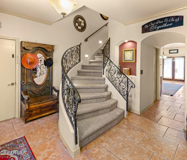 Building Photo - 6032 Valle Espanola Ln