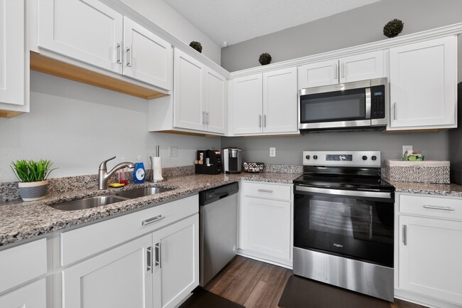 Building Photo - Beacon at Arbours Townhomes