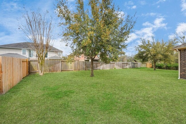 Building Photo - 18006 E Williams Bend Dr