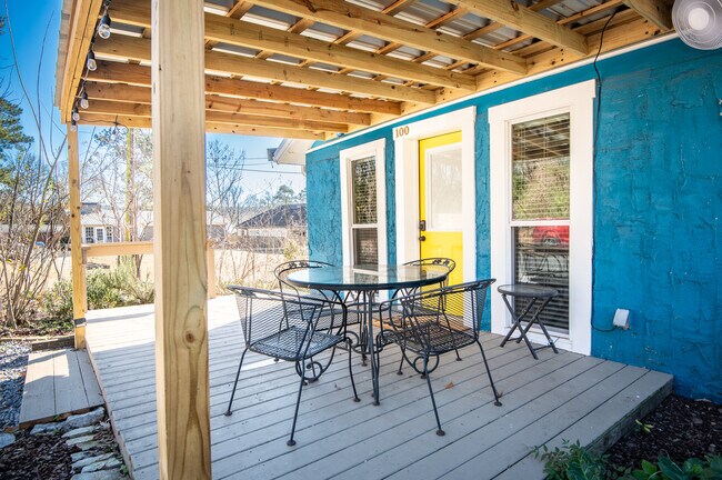 Foto del edificio - 100 Old Montevallo Rd