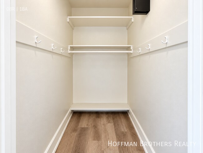 Foto del edificio - 644 W 5th St