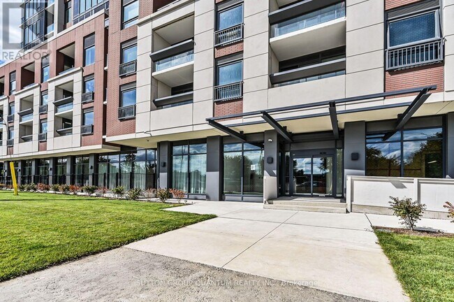 Photo du bâtiment - 4010 Eglinton Ave W