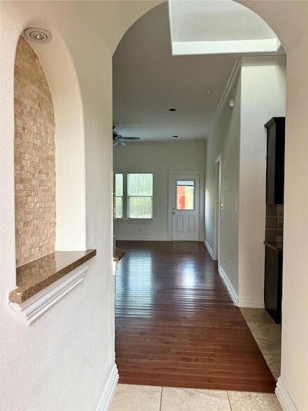 Building Photo - 398 Mesa Dr