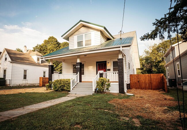 Foto del edificio - Stunning single family home near MSU campu...