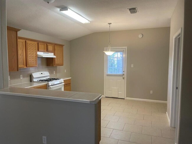 Building Photo - 1431 Rocky Glen Ln