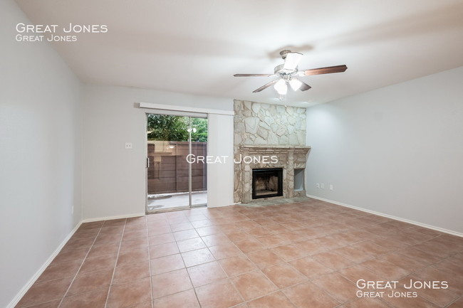 Building Photo - 4107 Medical Dr