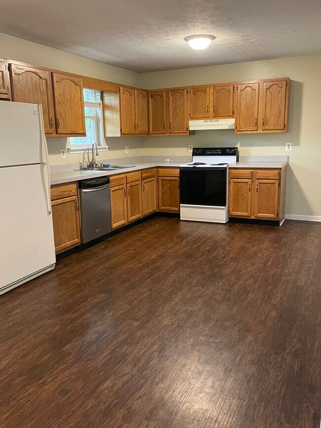 Building Photo - 1231 Berdine Way