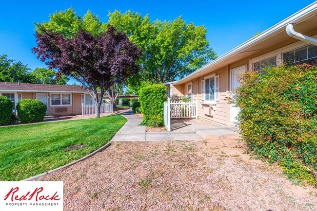 Foto del edificio - Welcoming 2-Bed, 1-Bath Home in a Great Lo...