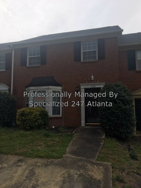 Foto principal - 1569 Paces Ferry N Dr SE