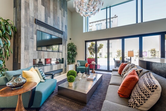 Building Photo - Epic