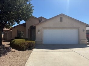 Building Photo - 3674 N Willow Rd