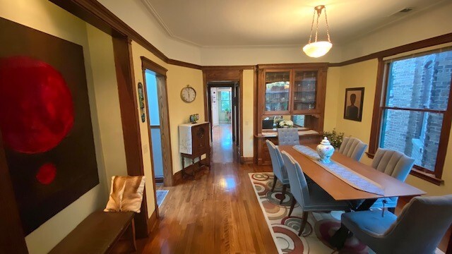 dining room view toward kitchen - 1420 W Balmoral Ave