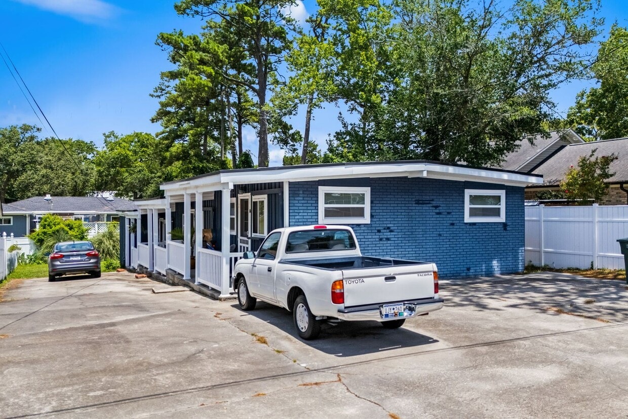 Foto principal - Turner Street Tri-Plex