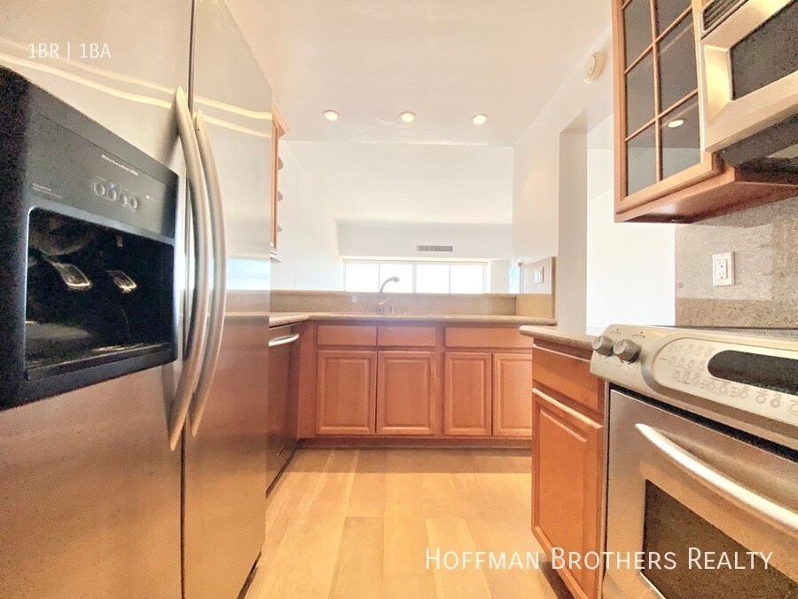 1155 N La Cienega Blvd West Hollywood, CA Apartment for Rent in