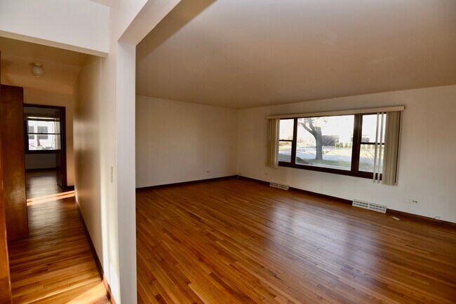 Foto del edificio - 1636 McGovern St