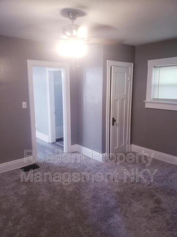 Foto del edificio - 3405 Caroline Ave