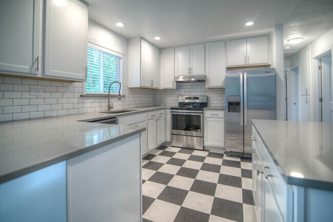 KITCHEN, SEATING BAR TO LEFT - 8915 SW Locust St