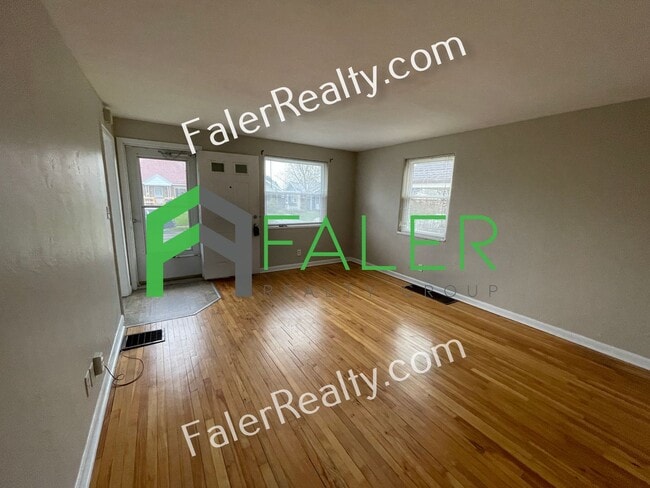 Photo - Charming Cape Cod w/ Garage House