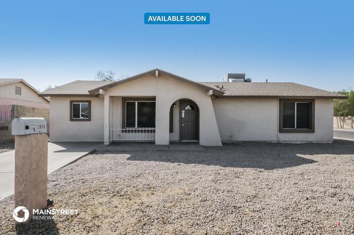Primary Photo - 2039 W Atlanta Ave, Phoenix, AZ 85041