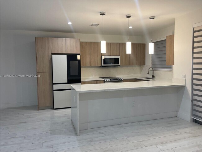 Foto del edificio - 3155 NW 103rd St