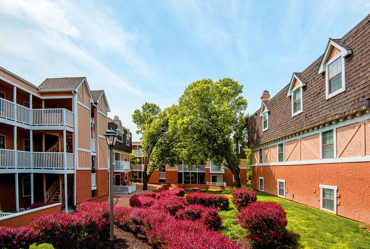 Wingfield Club 15901 W 127th St Olathe, KS