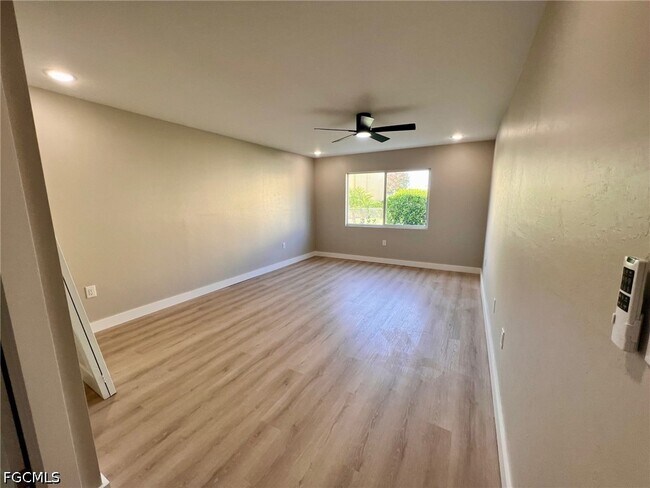 Foto del edificio - 4102 SE 19th Pl
