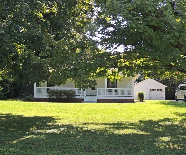 Building Photo - 1712 Old Niles Ferry Rd
