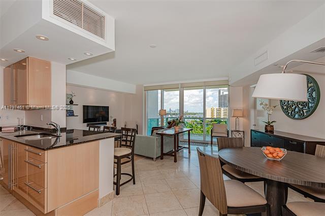 Foto del edificio - 1000 S Pointe Dr