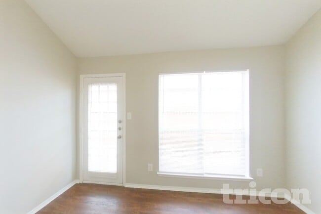 Building Photo - 7309 Ashbourne Way