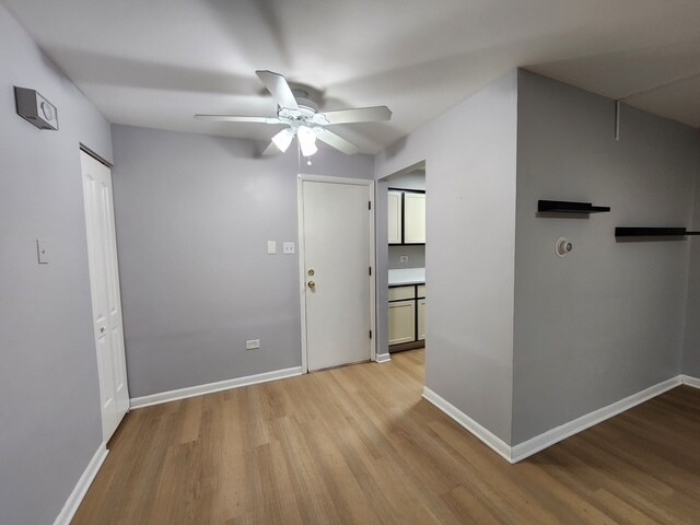 Foto del edificio - 6153 W 64th Pl