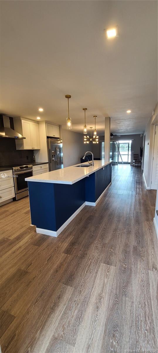 Building Photo - 13700 SW 14th St