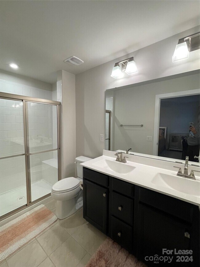 Foto del edificio - 546 Cherry Blossom Ave NW