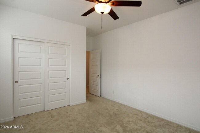 Foto del edificio - 5015 N 79th Ln