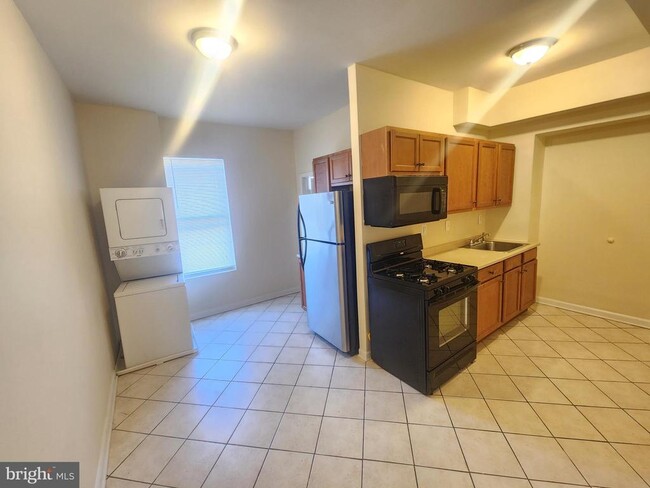 Building Photo - 2018 McCulloh St