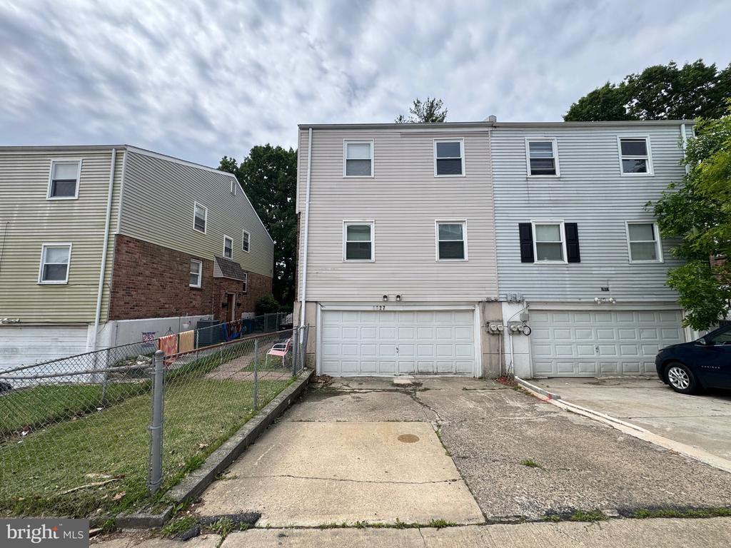 Building Photo - 3627 Red Lion Rd