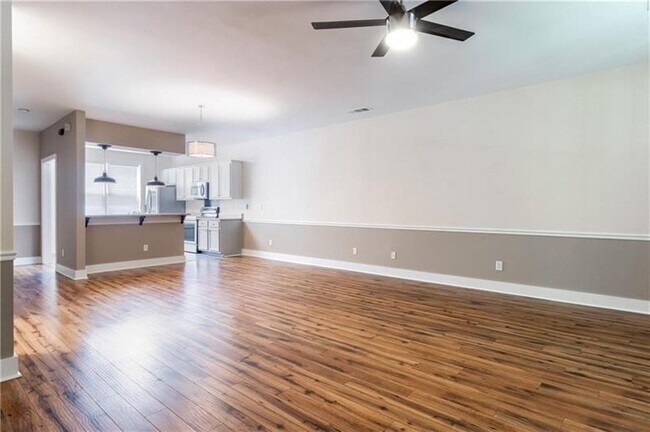 Foto del edificio - 799 Field St SE