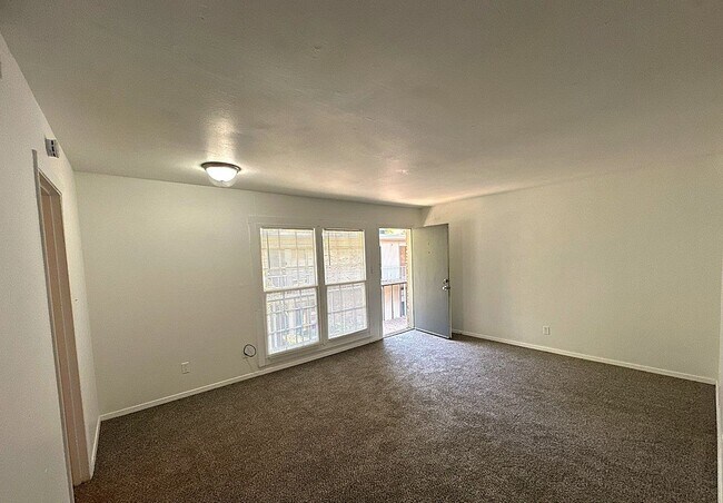 Foto del edificio - 2092 Jefferson Ave