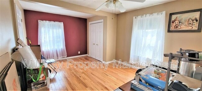 Building Photo - 313 Calef Rd