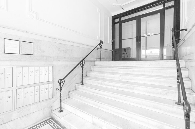 Foto del edificio - 10 S Grove St