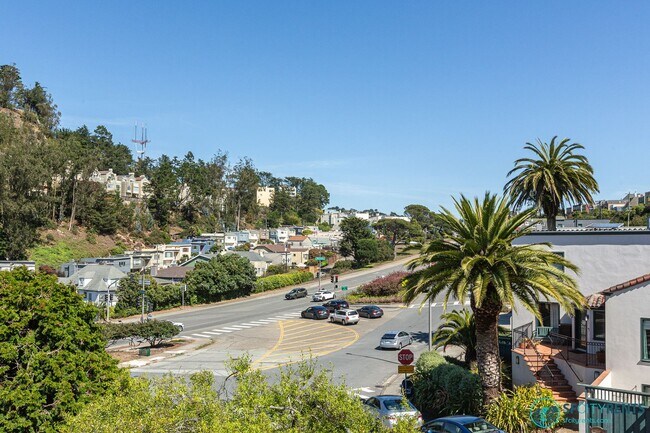 Building Photo - Sherwood Forest: Single Famly Home w/ Air ...