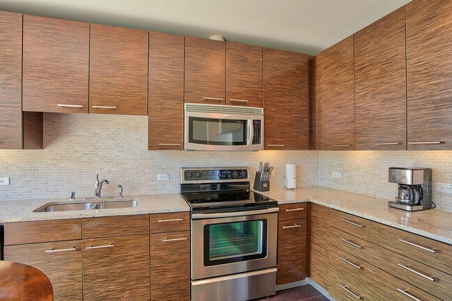 Glass House By Windsor Apartments Dallas Tx Apartments Com