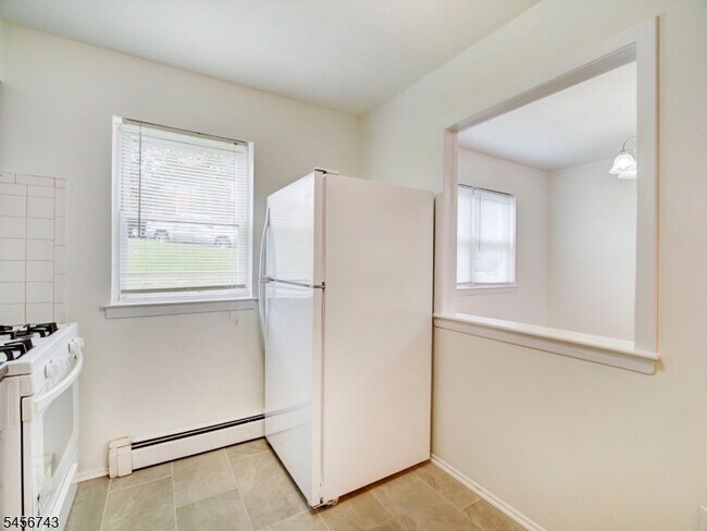 Building Photo - 2467 NJ-10