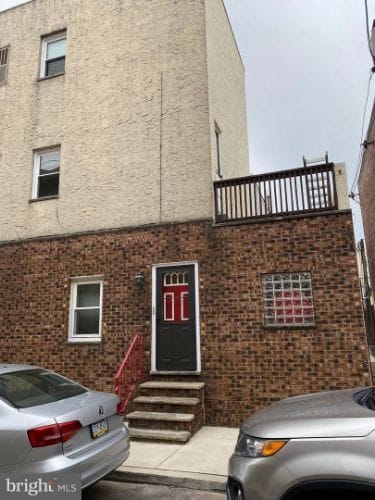 Building Photo - 1529 W Porter St