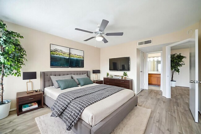 Foto del edificio - 2822 S Bartell Dr