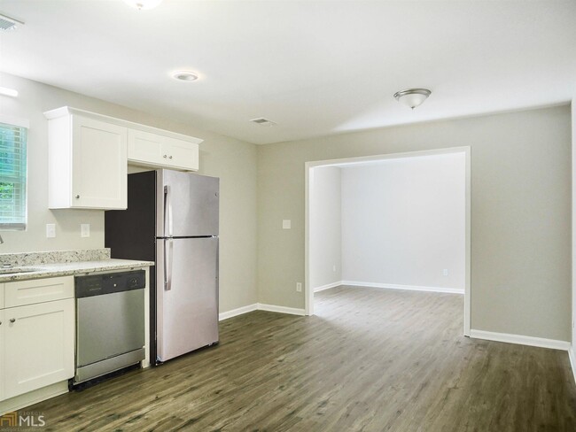 Building Photo - 3240 Plymouth Rock Dr