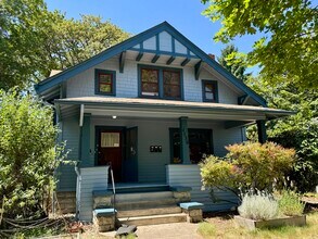 Building Photo - 1128 Washington St