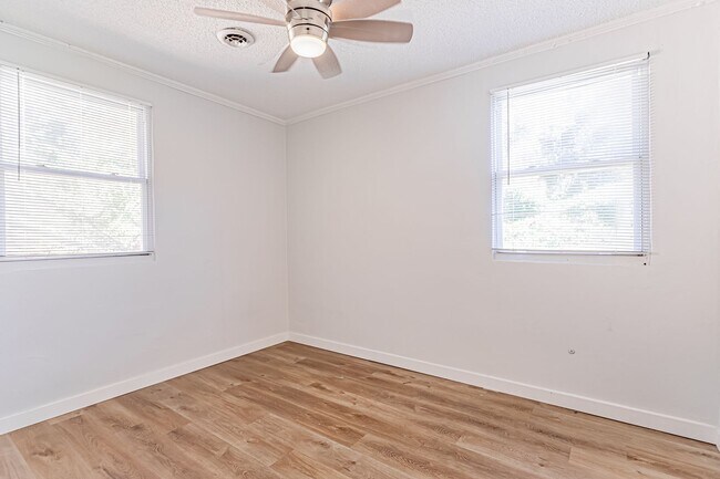 Building Photo - Price Improvement! Located Convenient to D...